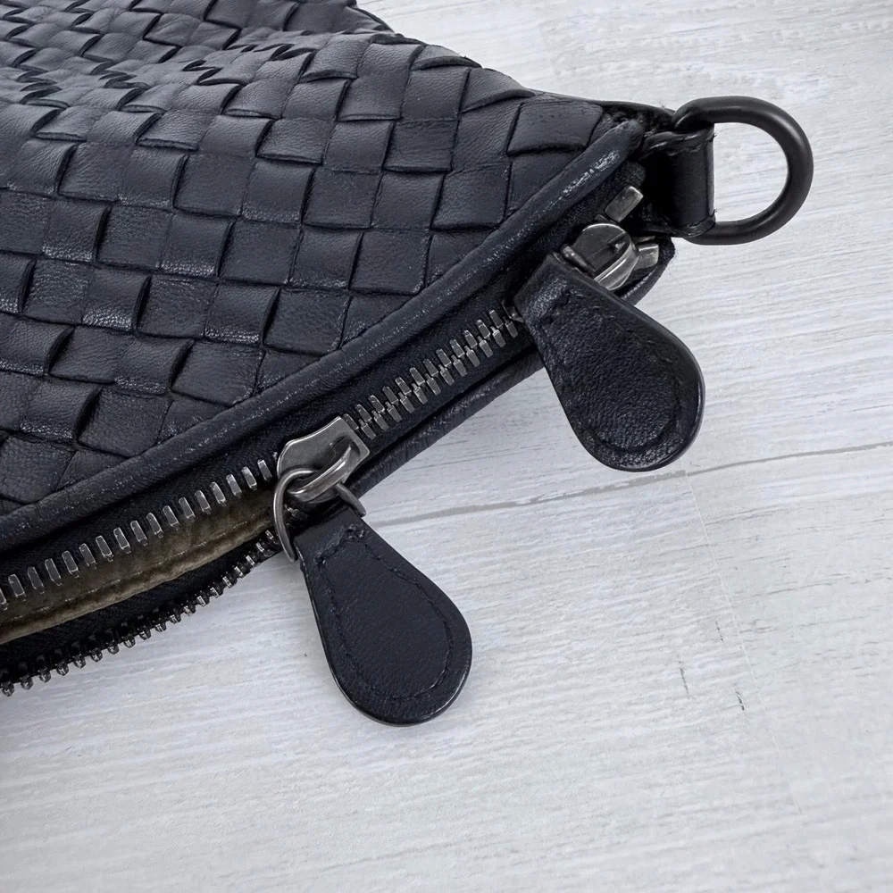 Bottega Veneta Intrecciato Tote Bag Convertible Large Black Woven Leather Italy